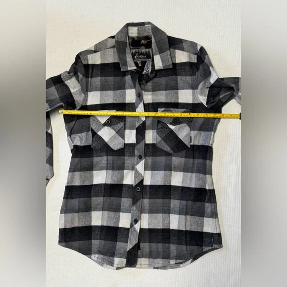 Pladra 100% cotton flannel black and white button down. - Picture 9 of 11